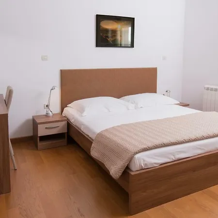 Deluxe With Private Pool - 100m From The Sea *