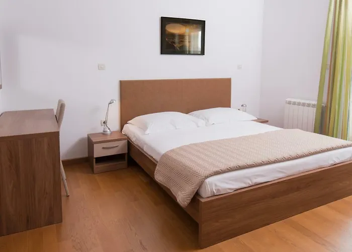 Deluxe With Private Pool - 100m From The Sea *