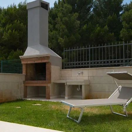 Apartment Deluxe With Private Pool - 100m From The Sea *