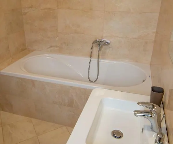 Deluxe With Private Pool - 100m From The Sea Διαμέρισμα Πούλα