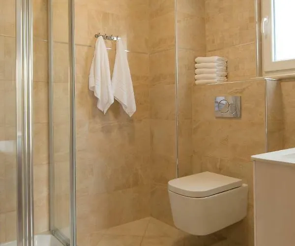 Deluxe With Private Pool - 100m From The Sea Διαμέρισμα *